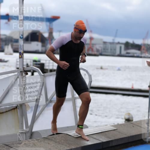 16.08.2026 - KN Förde Triathlon 2026 Antke Förster http://msf.ph/oto/9998054 16.08.2026 12:45:07 Schwimmen 546, 549, 588, 550, 559, 574 meine-sportfotos.de