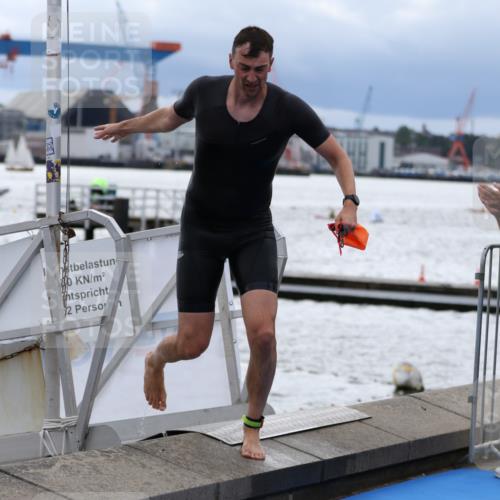 16.08.2026 - KN Förde Triathlon 2026 Antke Förster http://msf.ph/oto/9998059 16.08.2026 12:45:11 Schwimmen 549, 550, 559, 588, 545, 574, 587 meine-sportfotos.de