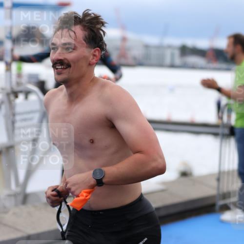 16.08.2026 - KN Förde Triathlon 2026 Antke Förster http://msf.ph/oto/9998082 16.08.2026 12:45:52 Schwimmen 515, 545, 562, 574, 580, 587, 535, 557, 561, 571, 701 meine-sportfotos.de