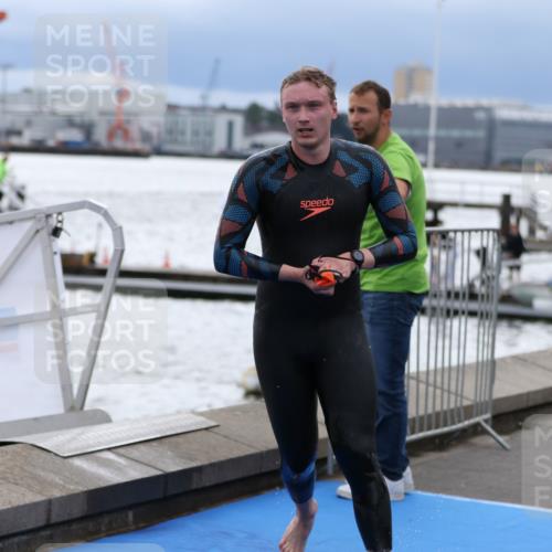 16.08.2026 - KN Förde Triathlon 2026 Antke Förster http://msf.ph/oto/9998084 16.08.2026 12:45:53 Schwimmen 515, 545, 562, 580, 587, 517, 535, 555, 557, 561, 571, 701 meine-sportfotos.de