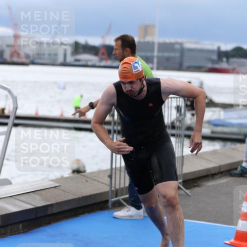 16.08.2026 - KN Förde Triathlon 2026 Antke Förster http://msf.ph/oto/9998093 16.08.2026 12:46:07 Schwimmen 515, 557, 561, 562, 580, 517, 535, 555, 569, 571, 701, 710 meine-sportfotos.de