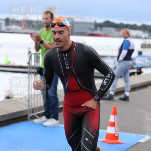 16.08.2026 - KN Förde Triathlon 2026 Antke Förster http://msf.ph/oto/9998100 16.08.2026 12:46:12 Schwimmen 515, 535, 557, 561, 562, 571, 580, 701, 517, 555, 569, 701, 710 meine-sportfotos.de