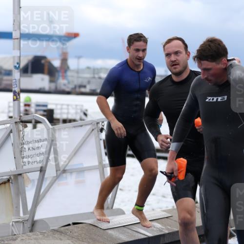 16.08.2026 - KN Förde Triathlon 2026 Antke Förster http://msf.ph/oto/9998104 16.08.2026 12:46:19 Schwimmen 517, 535, 555, 557, 561, 569, 571, 701, 569, 710 meine-sportfotos.de