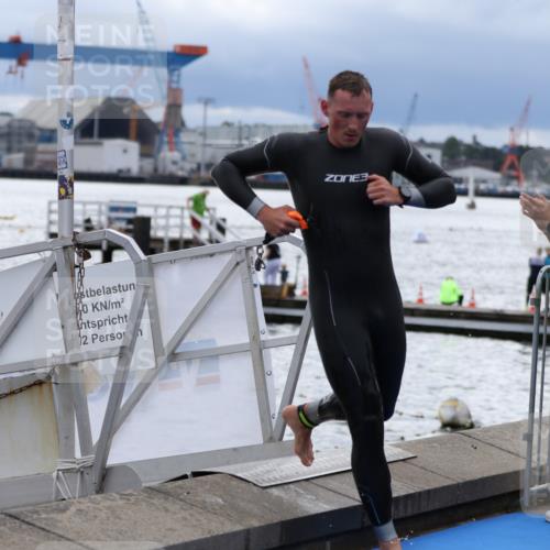 16.08.2026 - KN Förde Triathlon 2026 Antke Förster http://msf.ph/oto/9998115 16.08.2026 12:46:49 Schwimmen 566, 703, 710, 566, 585, 591, 708 meine-sportfotos.de
