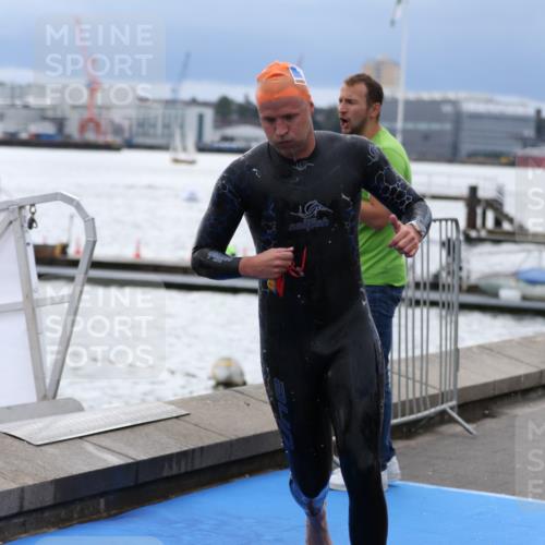 16.08.2026 - KN Förde Triathlon 2026 Antke Förster http://msf.ph/oto/9998134 16.08.2026 12:47:23 Schwimmen 585, 705, 708, 565, 567, 572, 573, 579, 583, 702, 705, 707, 712 meine-sportfotos.de