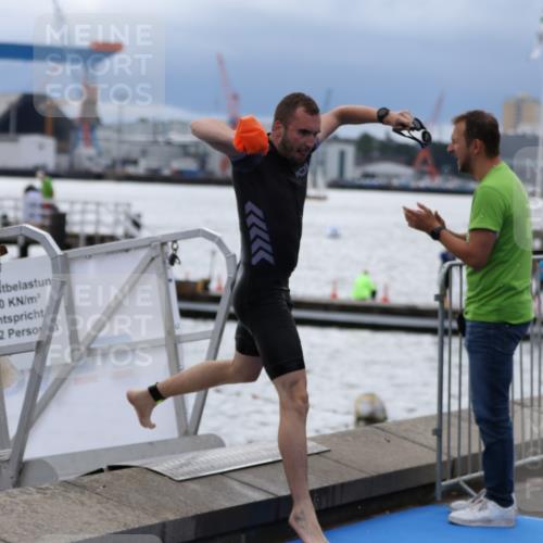 16.08.2026 - KN Förde Triathlon 2026 Antke Förster http://msf.ph/oto/9998135 16.08.2026 12:47:26 Schwimmen 705, 565, 567, 572, 573, 579, 583, 702, 707, 712 meine-sportfotos.de