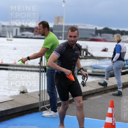 16.08.2026 - KN Förde Triathlon 2026 Antke Förster http://msf.ph/oto/9998137 16.08.2026 12:47:27 Schwimmen 579, 705, 565, 567, 572, 573, 579, 583, 702, 707, 712 meine-sportfotos.de