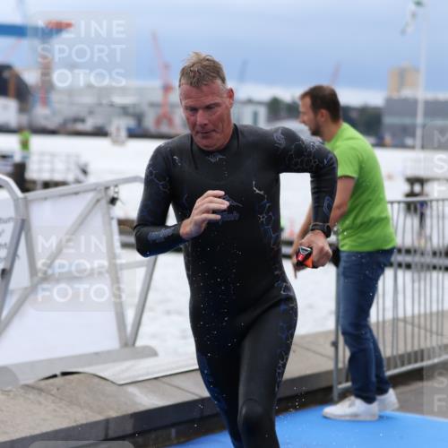 16.08.2026 - KN Förde Triathlon 2026 Antke Förster http://msf.ph/oto/9998163 16.08.2026 12:48:10 Schwimmen 565, 568, 572, 702, 707, 733, 539, 581, 586, 600, 733 meine-sportfotos.de