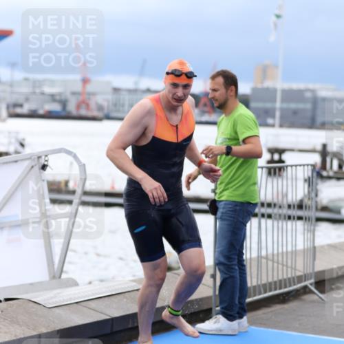 16.08.2026 - KN Förde Triathlon 2026 Antke Förster http://msf.ph/oto/9998175 16.08.2026 12:48:43 Schwimmen 539, 581, 600, 612, 196, 584, 612, 719 meine-sportfotos.de