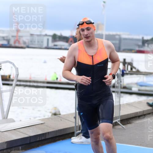 16.08.2026 - KN Förde Triathlon 2026 Antke Förster http://msf.ph/oto/9998177 16.08.2026 12:48:44 Schwimmen 539, 581, 600, 612, 196, 584, 719 meine-sportfotos.de