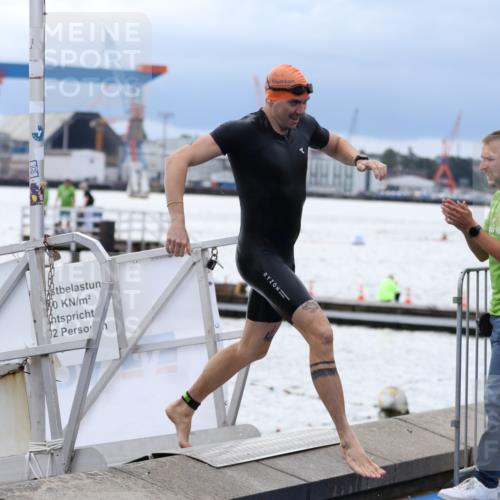 16.08.2026 - KN Förde Triathlon 2026 Antke Förster http://msf.ph/oto/9998178 16.08.2026 12:48:47 Schwimmen 539, 600, 612, 196, 584, 719 meine-sportfotos.de