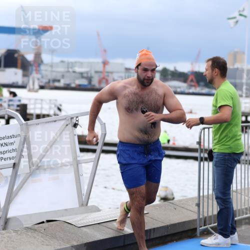 16.08.2026 - KN Förde Triathlon 2026 Antke Förster http://msf.ph/oto/9998184 16.08.2026 12:48:54 Schwimmen 196, 539, 584, 612, 719 meine-sportfotos.de