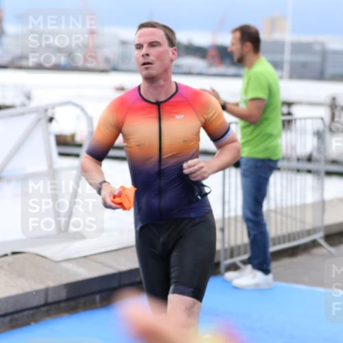 16.08.2026 - KN Förde Triathlon 2026 Antke Förster http://msf.ph/oto/9998201 16.08.2026 12:49:37 Schwimmen 576, 592, 597, 578, 589, 592, 595, 709, 711, 720 meine-sportfotos.de
