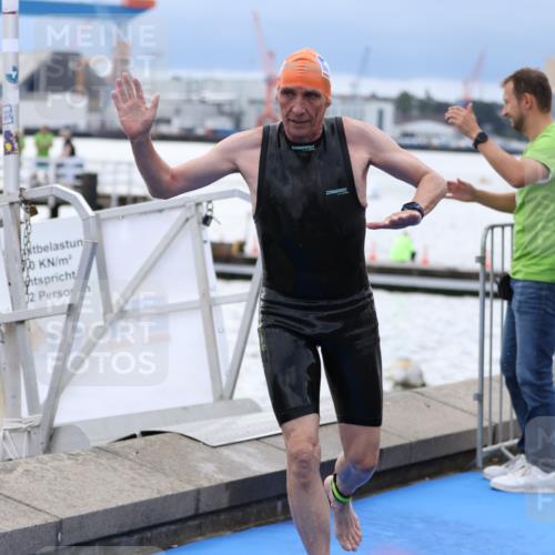 16.08.2026 - KN Förde Triathlon 2026 Antke Förster http://msf.ph/oto/9998206 16.08.2026 12:49:44 Schwimmen 576, 578, 592, 597, 720, 589, 595, 601, 709, 711 meine-sportfotos.de