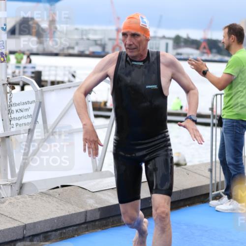 16.08.2026 - KN Förde Triathlon 2026 Antke Förster http://msf.ph/oto/9998207 16.08.2026 12:49:45 Schwimmen 576, 578, 592, 597, 720, 589, 595, 601, 709, 711 meine-sportfotos.de
