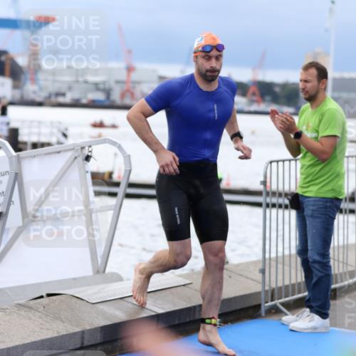 16.08.2026 - KN Förde Triathlon 2026 Antke Förster http://msf.ph/oto/9998214 16.08.2026 12:49:59 Schwimmen 578, 592, 595, 709, 720, 589, 601, 605, 611, 704, 711, 721, 740 meine-sportfotos.de