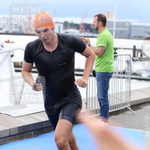 16.08.2026 - KN Förde Triathlon 2026 Antke Förster http://msf.ph/oto/9998221 16.08.2026 12:50:10 Schwimmen 589, 595, 601, 709, 711, 602, 605, 611, 704, 721, 740 meine-sportfotos.de