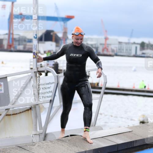 16.08.2026 - KN Förde Triathlon 2026 Antke Förster http://msf.ph/oto/9998238 16.08.2026 12:50:25 Schwimmen 589, 601, 605, 611, 704, 711, 721, 740, 596, 602, 603, 706, 714, 727 meine-sportfotos.de