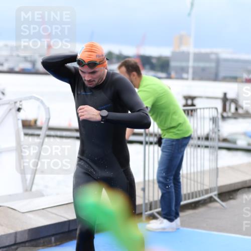 16.08.2026 - KN Förde Triathlon 2026 Antke Förster http://msf.ph/oto/9998247 16.08.2026 12:50:39 Schwimmen 602, 603, 611, 704, 721, 740, 596, 599, 607, 706, 713, 714, 718, 727 meine-sportfotos.de
