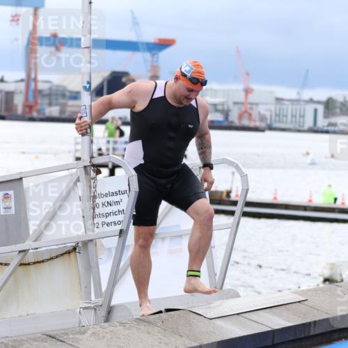 16.08.2026 - KN Förde Triathlon 2026 Antke Förster http://msf.ph/oto/9998256 16.08.2026 12:50:50 Schwimmen 596, 602, 603, 706, 714, 727, 599, 607, 713, 718, 723, 724 meine-sportfotos.de
