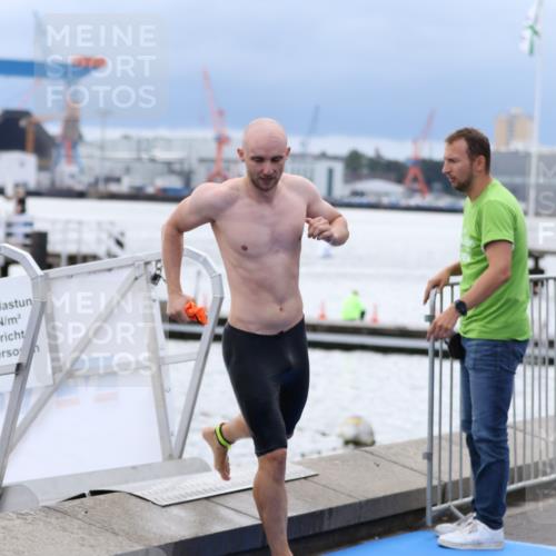 16.08.2026 - KN Förde Triathlon 2026 Antke Förster http://msf.ph/oto/9998268 16.08.2026 12:50:59 Schwimmen 596, 599, 603, 607, 706, 714, 718, 727, 713, 715, 723, 724, 725, 729 meine-sportfotos.de