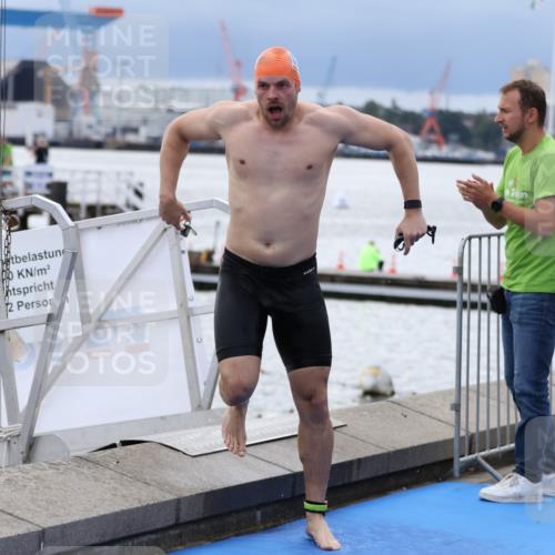 16.08.2026 - KN Förde Triathlon 2026 Antke Förster http://msf.ph/oto/9998274 16.08.2026 12:51:13 Schwimmen 599, 607, 713, 718, 723, 724, 715, 723, 725, 729 meine-sportfotos.de