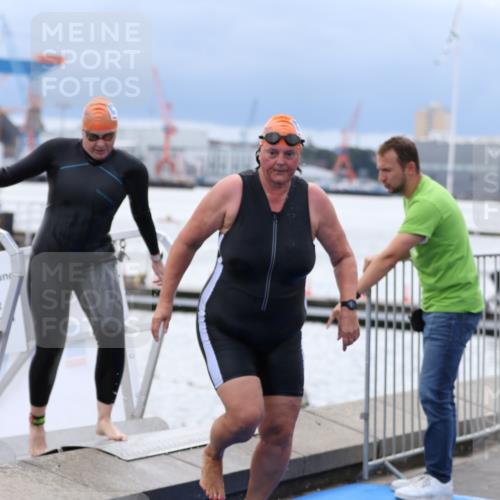 16.08.2026 - KN Förde Triathlon 2026 Antke Förster http://msf.ph/oto/9998278 16.08.2026 12:51:18 Schwimmen 607, 713, 715, 718, 723, 724, 729, 725, 729 meine-sportfotos.de