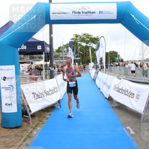 16.08.2026 - KN Förde Triathlon 2026 Markus Tischler http://msf.ph/oto/9998333 16.08.2026 12:06:00 Ziel 341, 341 meine-sportfotos.de