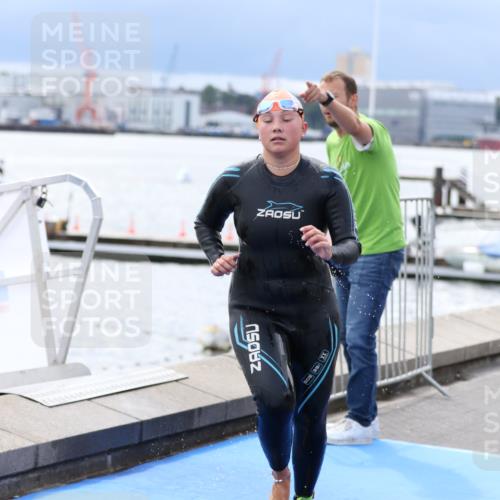 16.08.2026 - KN Förde Triathlon 2026 Antke Förster http://msf.ph/oto/9998336 16.08.2026 12:53:10 Schwimmen 577, 604, 716, 722, 735, 743, 610, 731 meine-sportfotos.de
