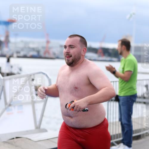 16.08.2026 - KN Förde Triathlon 2026 Antke Förster http://msf.ph/oto/9998344 16.08.2026 12:53:20 Schwimmen 577, 610, 731, 735, 743, 608 meine-sportfotos.de