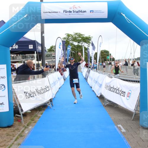 16.08.2026 - KN Förde Triathlon 2026 Markus Tischler http://msf.ph/oto/9998379 16.08.2026 12:06:10 Ziel 328, 328 meine-sportfotos.de