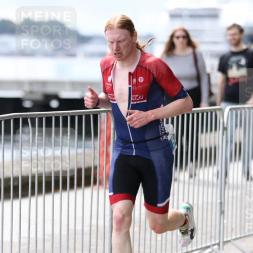 16.08.2026 - KN Förde Triathlon 2026 Antke Förster http://msf.ph/oto/9998451 16.08.2026 13:16:29 Laufen  meine-sportfotos.de