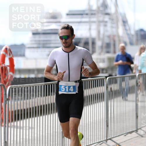 16.08.2026 - KN Förde Triathlon 2026 Antke Förster http://msf.ph/oto/9998533 16.08.2026 13:25:56 Laufen  meine-sportfotos.de