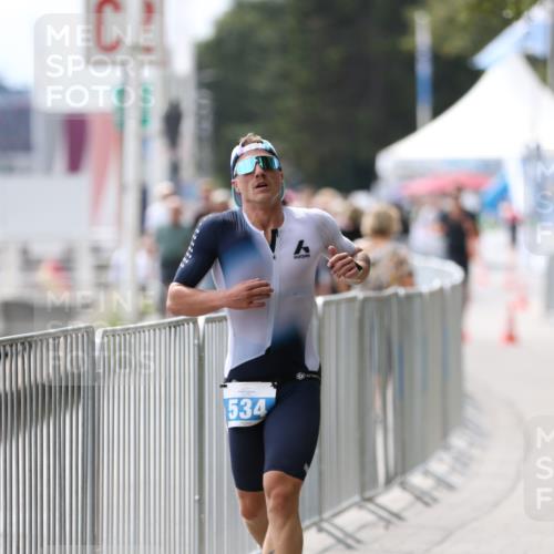 16.08.2026 - KN Förde Triathlon 2026 Antke Förster http://msf.ph/oto/9998554 16.08.2026 13:26:28 Laufen  meine-sportfotos.de