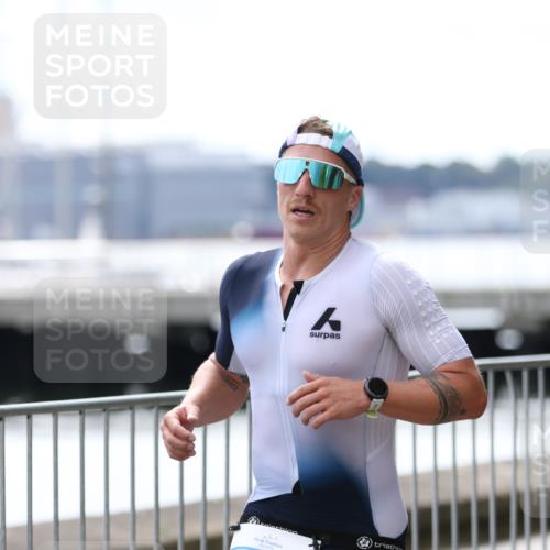 16.08.2026 - KN Förde Triathlon 2026 Antke Förster http://msf.ph/oto/9998559 16.08.2026 13:26:31 Laufen  meine-sportfotos.de
