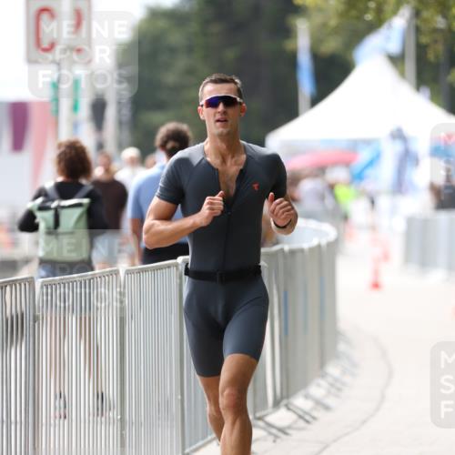 16.08.2026 - KN Förde Triathlon 2026 Antke Förster http://msf.ph/oto/9998564 16.08.2026 13:26:43 Laufen  meine-sportfotos.de