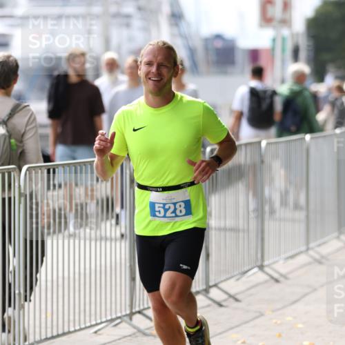 16.08.2026 - KN Förde Triathlon 2026 Antke Förster http://msf.ph/oto/9998574 16.08.2026 13:27:16 Laufen  meine-sportfotos.de