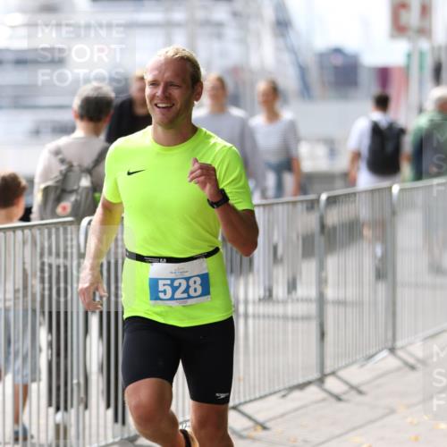 16.08.2026 - KN Förde Triathlon 2026 Antke Förster http://msf.ph/oto/9998575 16.08.2026 13:27:17 Laufen  meine-sportfotos.de