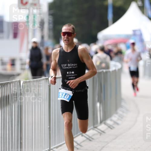 16.08.2026 - KN Förde Triathlon 2026 Antke Förster http://msf.ph/oto/9998580 16.08.2026 13:27:47 Laufen  meine-sportfotos.de