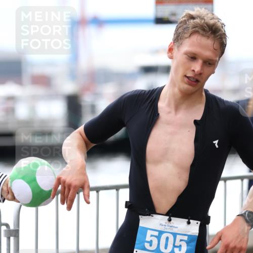 16.08.2026 - KN Förde Triathlon 2026 Antke Förster http://msf.ph/oto/9998613 16.08.2026 13:28:37 Laufen  meine-sportfotos.de