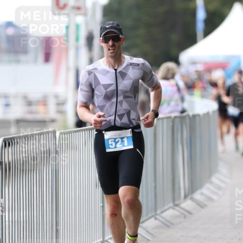 16.08.2026 - KN Förde Triathlon 2026 Antke Förster http://msf.ph/oto/9998617 16.08.2026 13:28:46 Laufen  meine-sportfotos.de