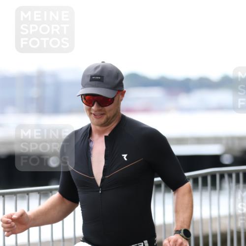 16.08.2026 - KN Förde Triathlon 2026 Antke Förster http://msf.ph/oto/9998630 16.08.2026 13:28:59 Laufen  meine-sportfotos.de