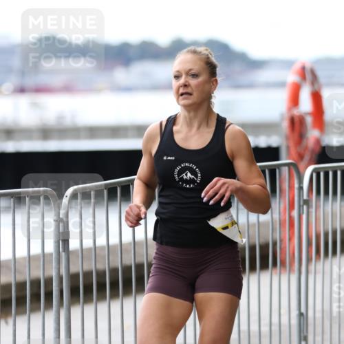 16.08.2026 - KN Förde Triathlon 2026 Antke Förster http://msf.ph/oto/9998632 16.08.2026 13:28:59 Laufen  meine-sportfotos.de