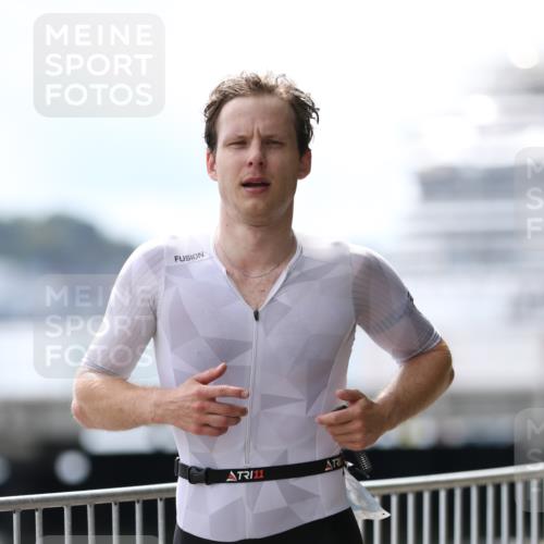 16.08.2026 - KN Förde Triathlon 2026 Antke Förster http://msf.ph/oto/9998640 16.08.2026 13:29:18 Laufen  meine-sportfotos.de