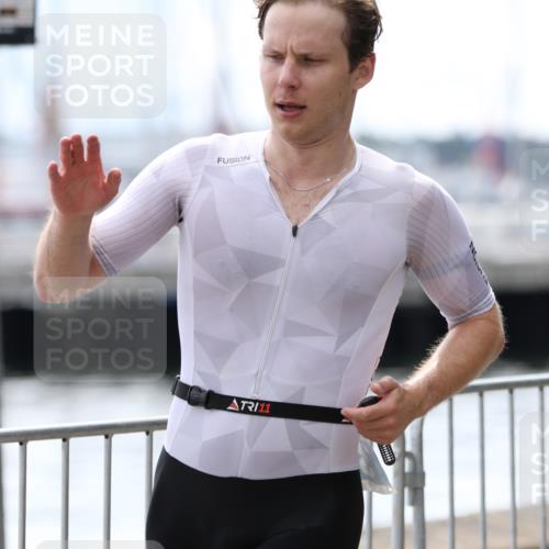 16.08.2026 - KN Förde Triathlon 2026 Antke Förster http://msf.ph/oto/9998641 16.08.2026 13:29:19 Laufen  meine-sportfotos.de