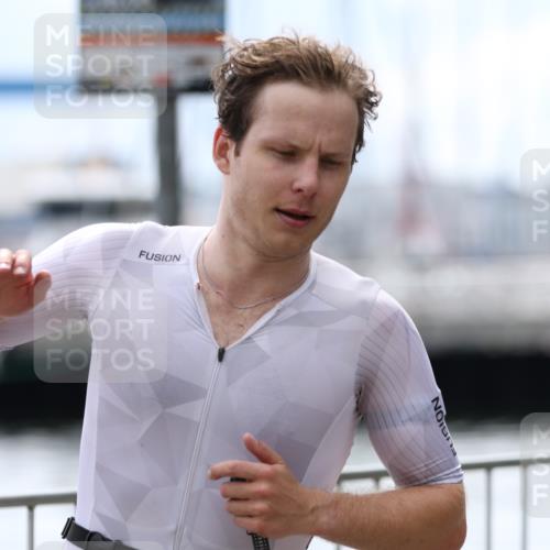 16.08.2026 - KN Förde Triathlon 2026 Antke Förster http://msf.ph/oto/9998642 16.08.2026 13:29:20 Laufen  meine-sportfotos.de