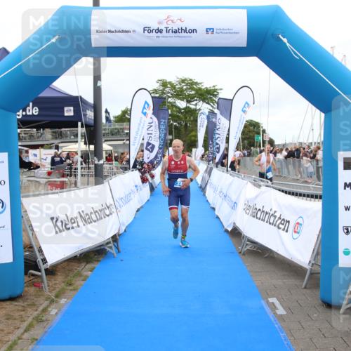 16.08.2026 - KN Förde Triathlon 2026 Markus Tischler http://msf.ph/oto/9998649 16.08.2026 12:08:15 Ziel 343, 343 meine-sportfotos.de