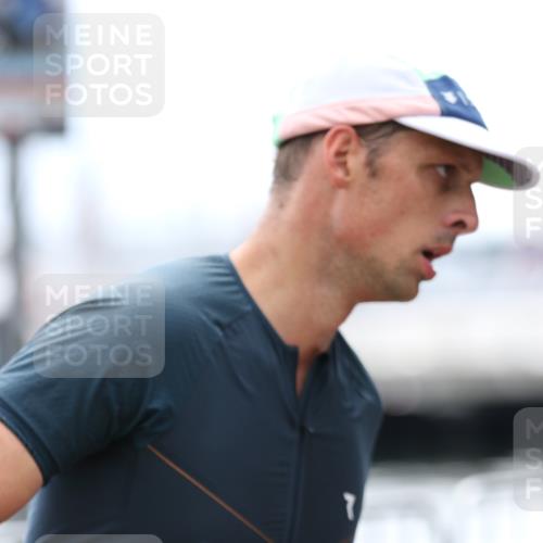 16.08.2026 - KN Förde Triathlon 2026 Antke Förster http://msf.ph/oto/9998661 16.08.2026 13:29:34 Laufen  meine-sportfotos.de