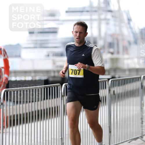16.08.2026 - KN Förde Triathlon 2026 Antke Förster http://msf.ph/oto/9998663 16.08.2026 13:29:37 Laufen  meine-sportfotos.de