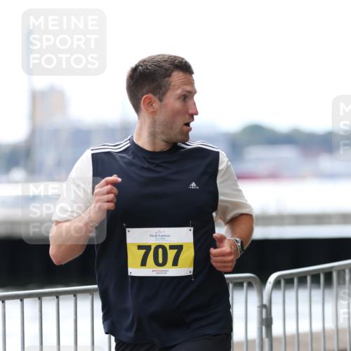 16.08.2026 - KN Förde Triathlon 2026 Antke Förster http://msf.ph/oto/9998664 16.08.2026 13:29:39 Laufen  meine-sportfotos.de